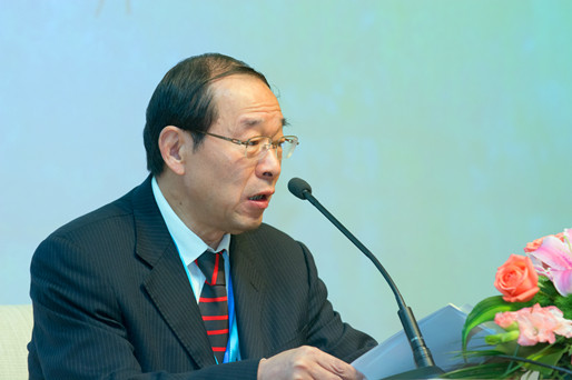 中房協會長劉志峰發表講話.jpg